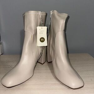 A New Day Women's Chic Cream Heeled Boots